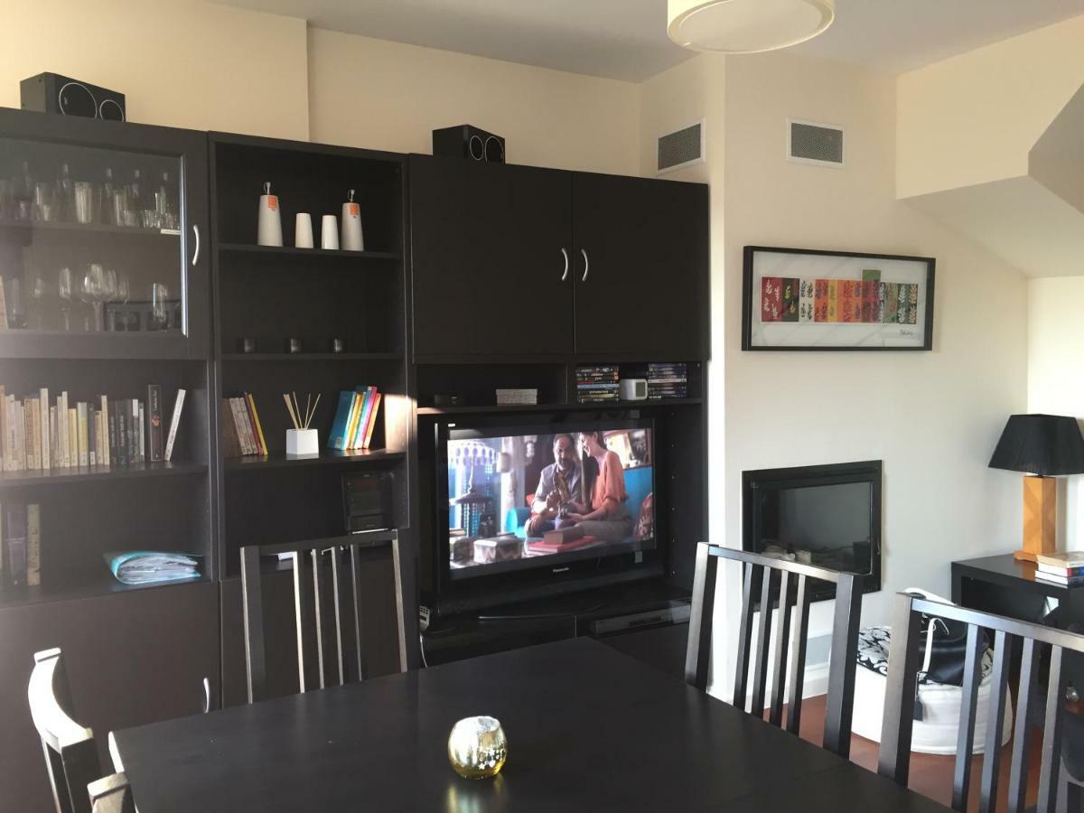 Duplex 3 Dormitorios Sabiñánigo 外观 照片